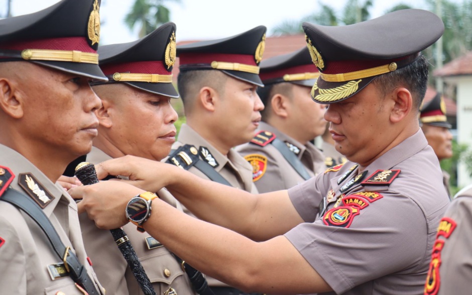 Beda Perwira Pertama (Pama) dan Perwira Menengah (Pamen) di Polri